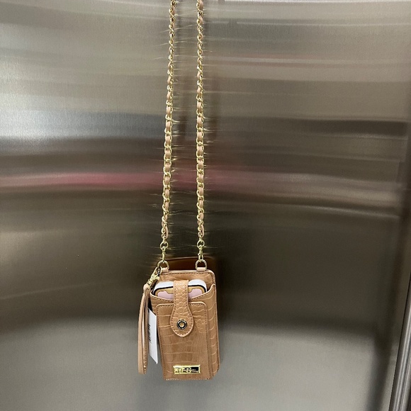 Jessica Simpson Chain Strap Crossbody Phone Holder - Picture 7 of 8